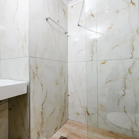 Fani's House Apartman *