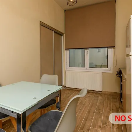 Apartman Fani's House *